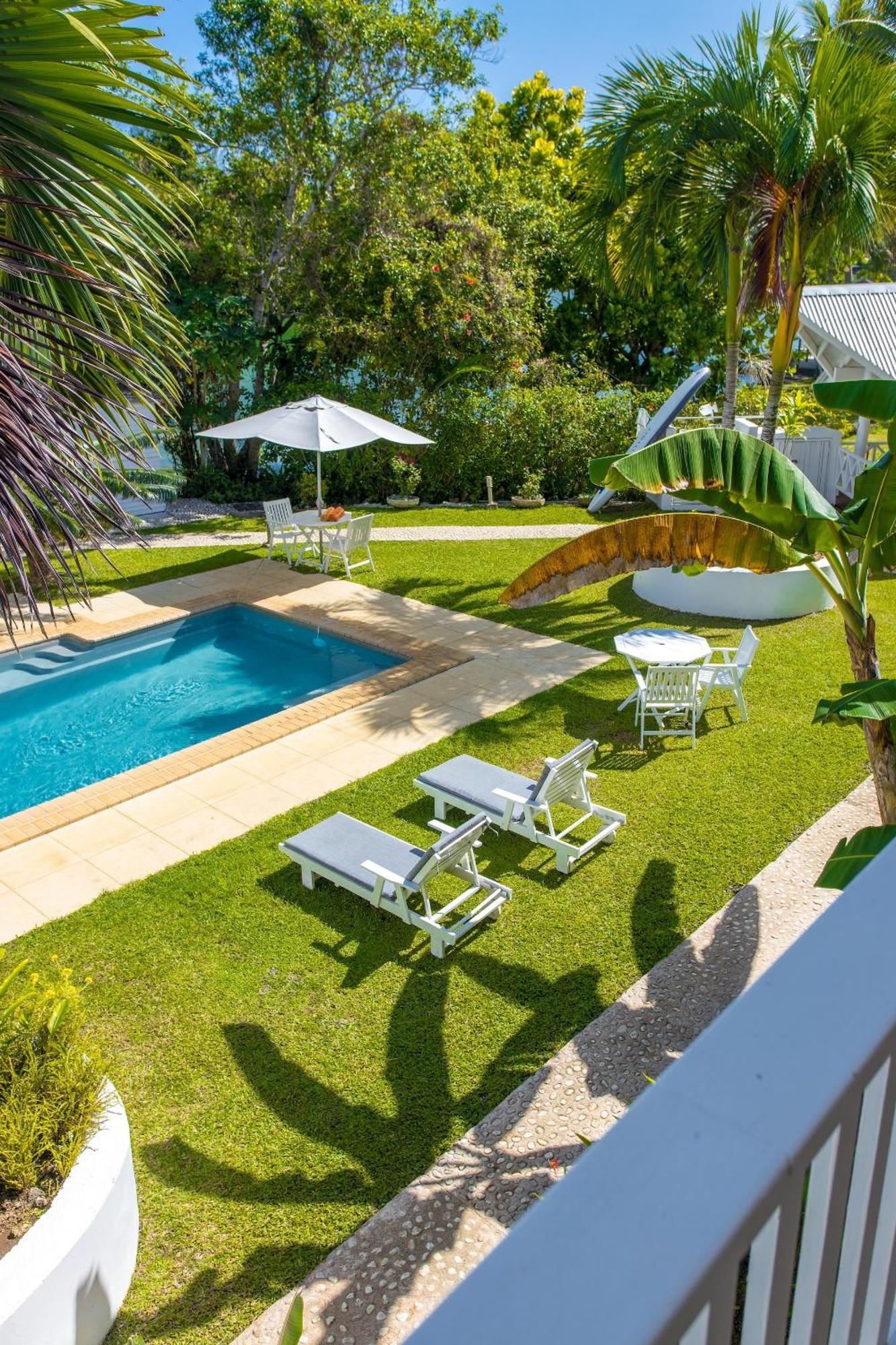 Tropicana Lagoon Apartments Порт-Вила Экстерьер фото
